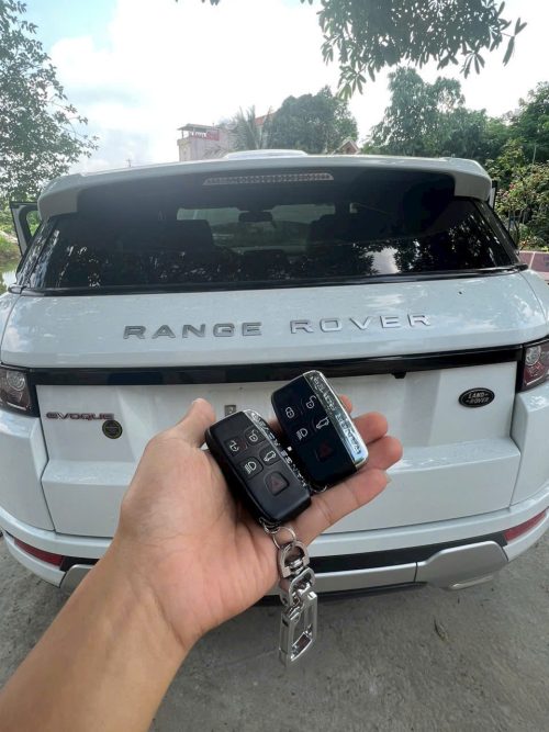 Làm chìa khoá Range Rover