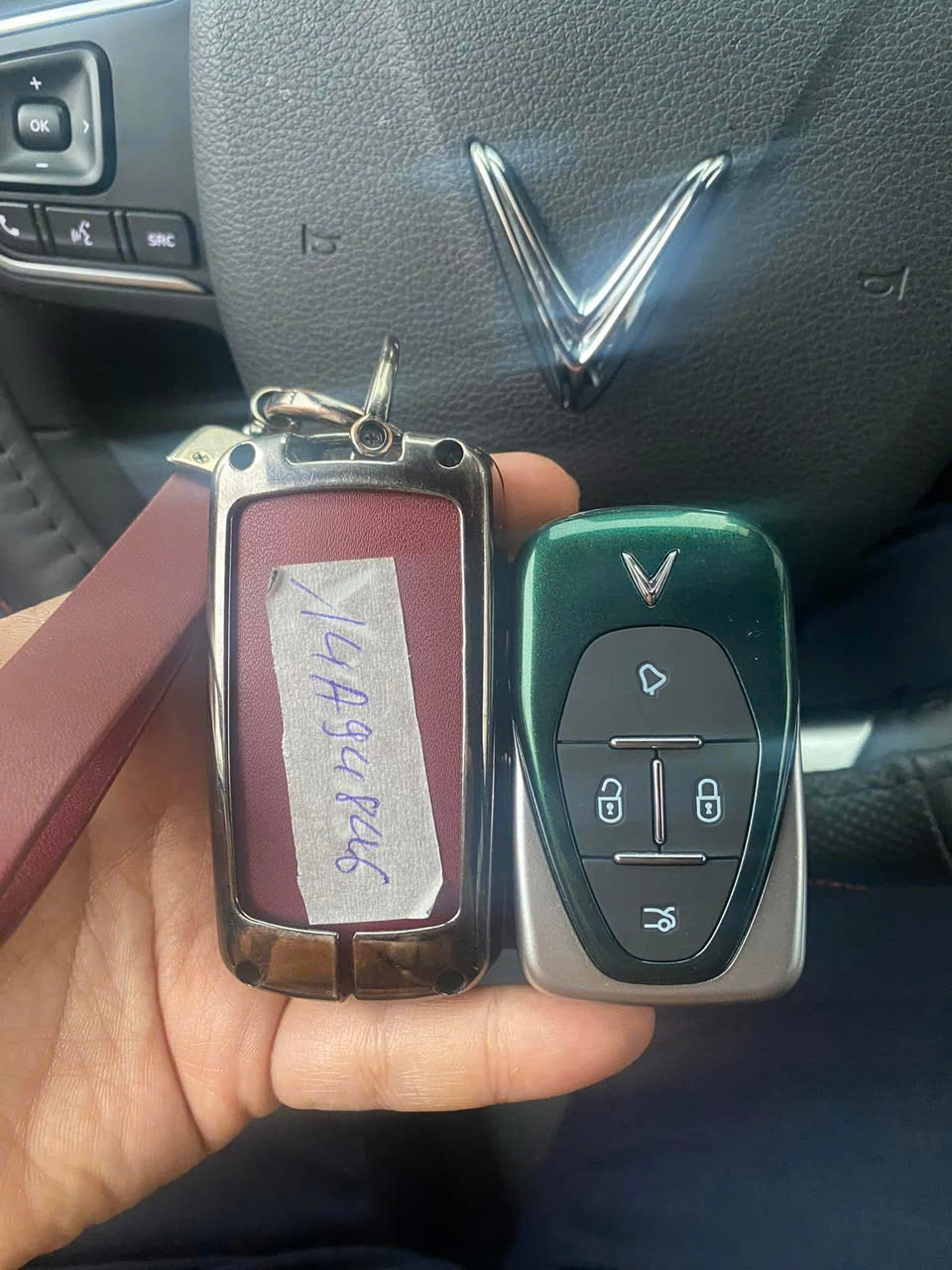 lam-chia-khoa-xe-dien-vinfast